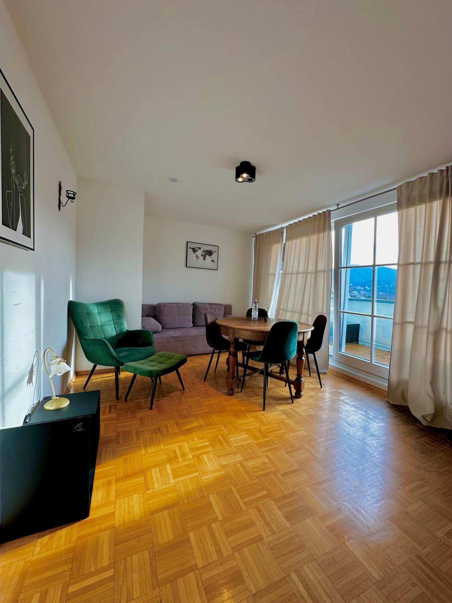 Hirsch Appartements Baden-Baden Bagian luar foto