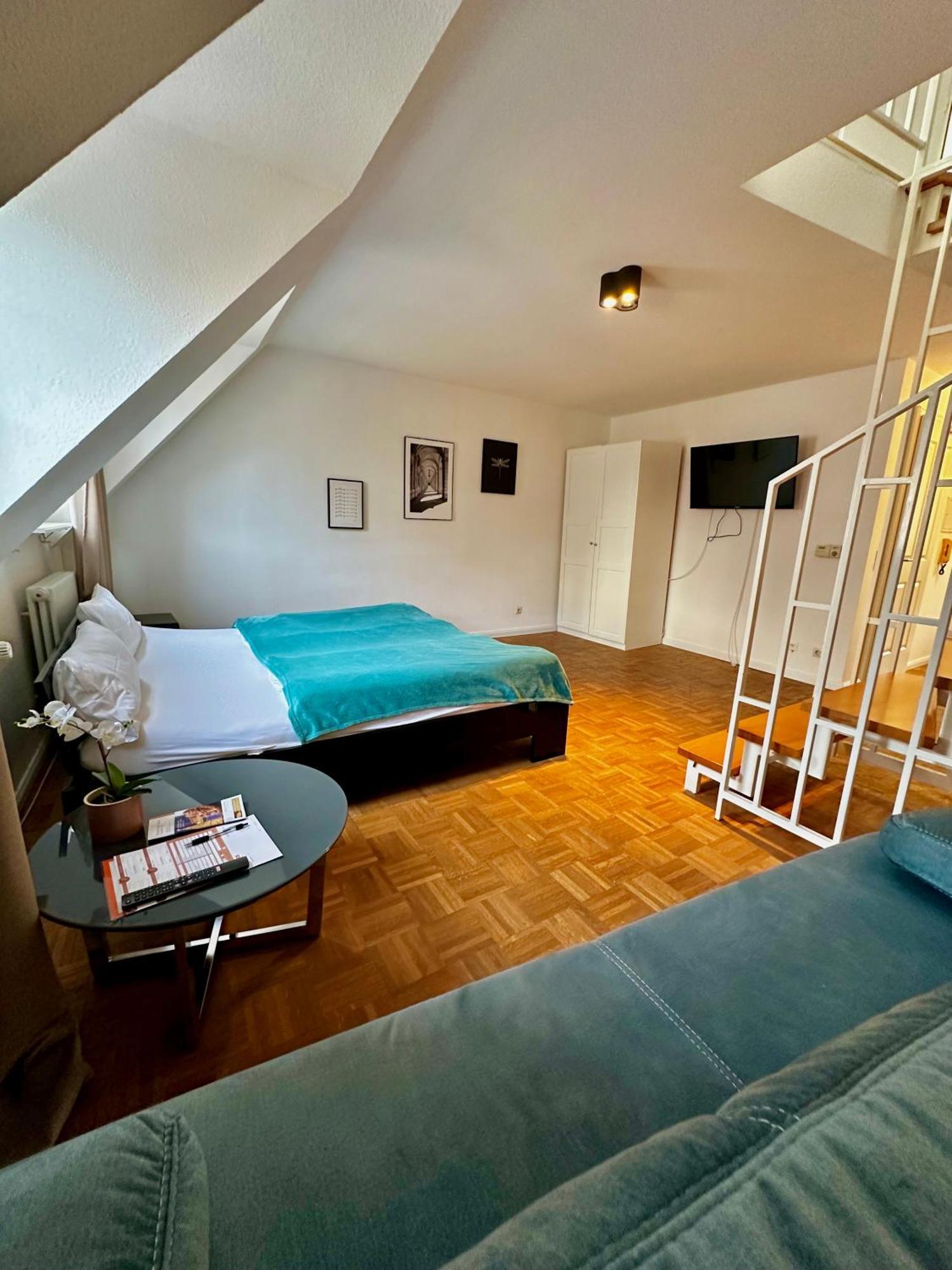 Hirsch Appartements Baden-Baden Bagian luar foto