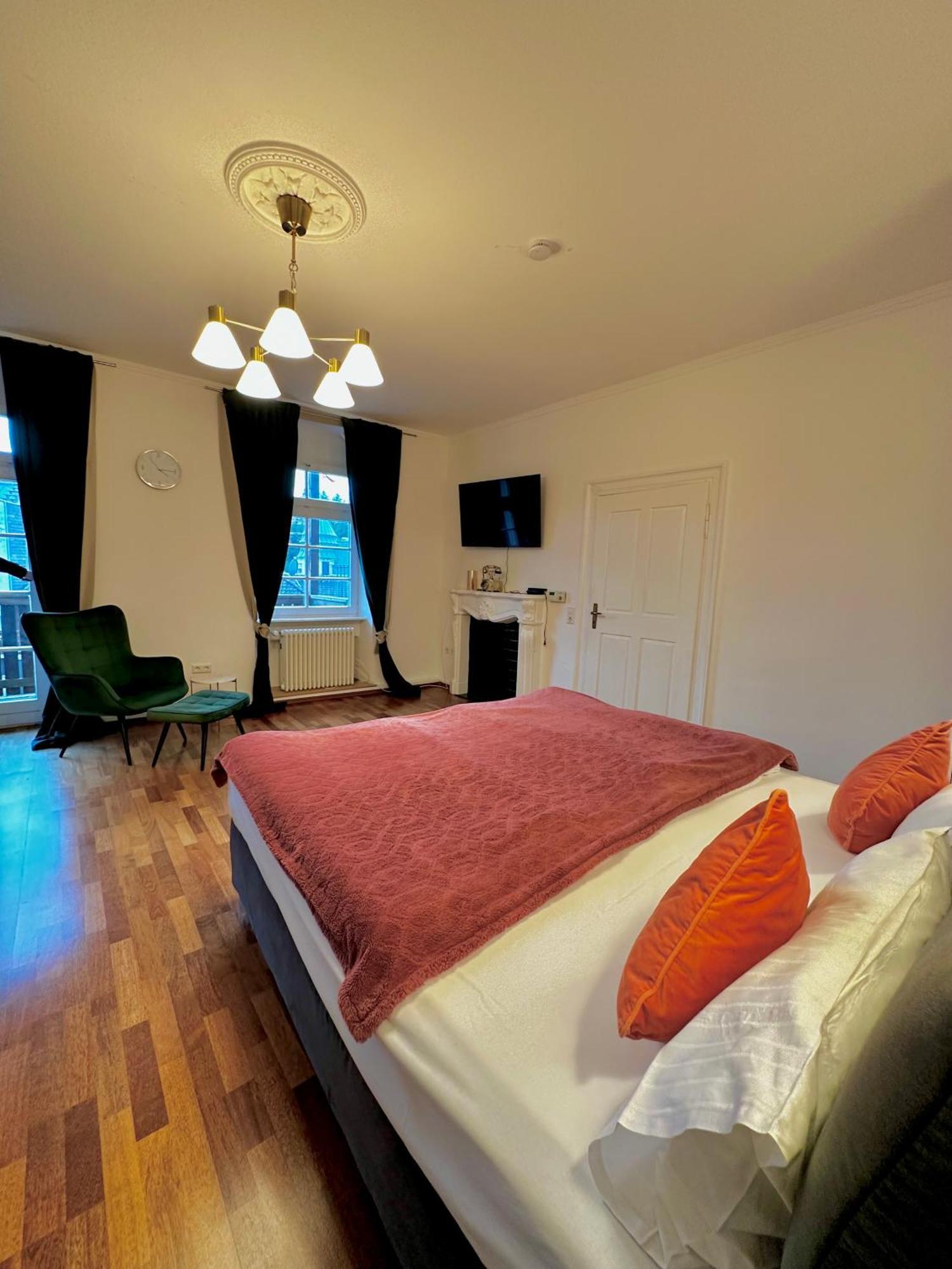 Hirsch Appartements Baden-Baden Bagian luar foto