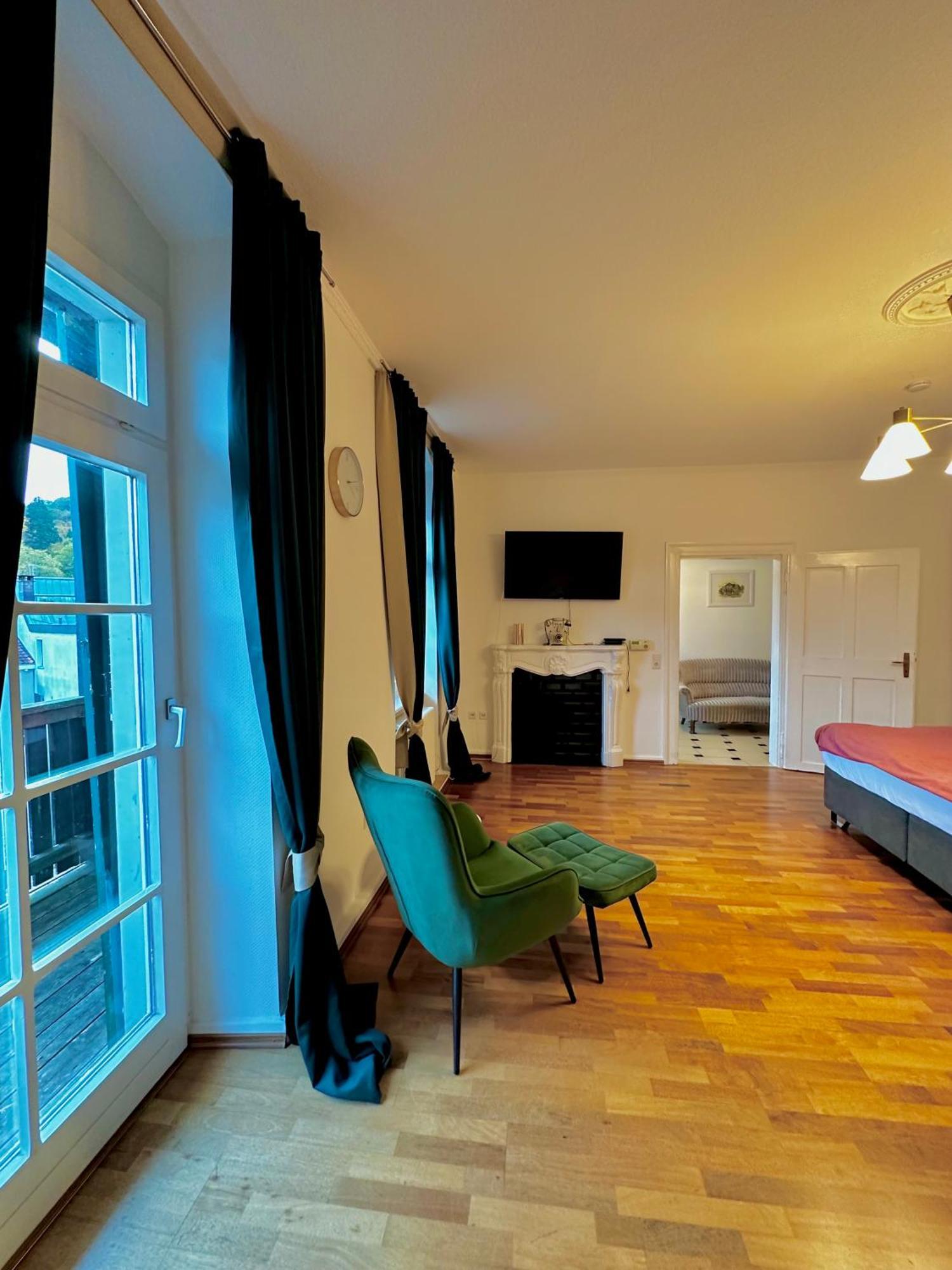 Hirsch Appartements Baden-Baden Bagian luar foto