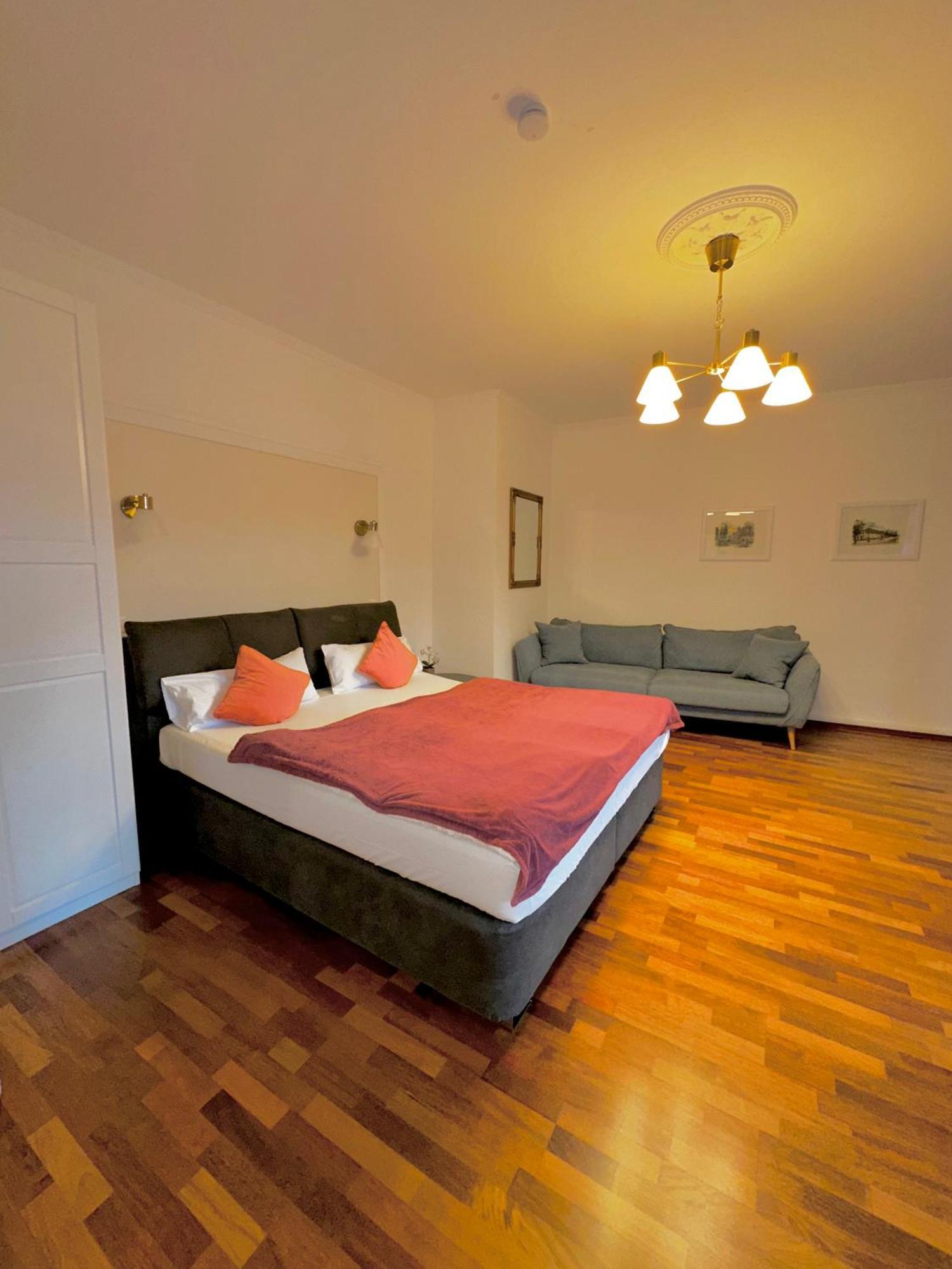 Hirsch Appartements Baden-Baden Bagian luar foto