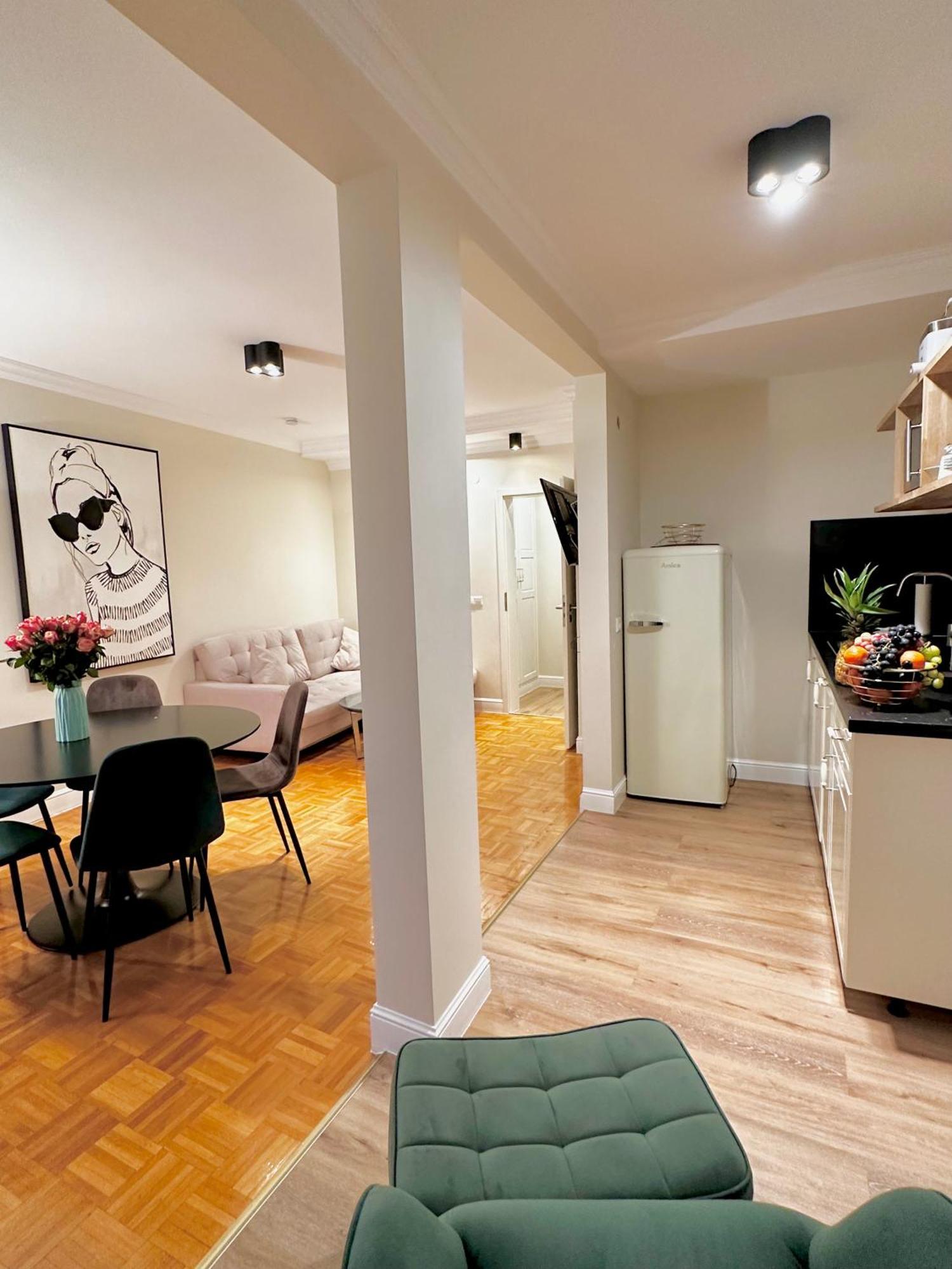 Hirsch Appartements Baden-Baden Bagian luar foto