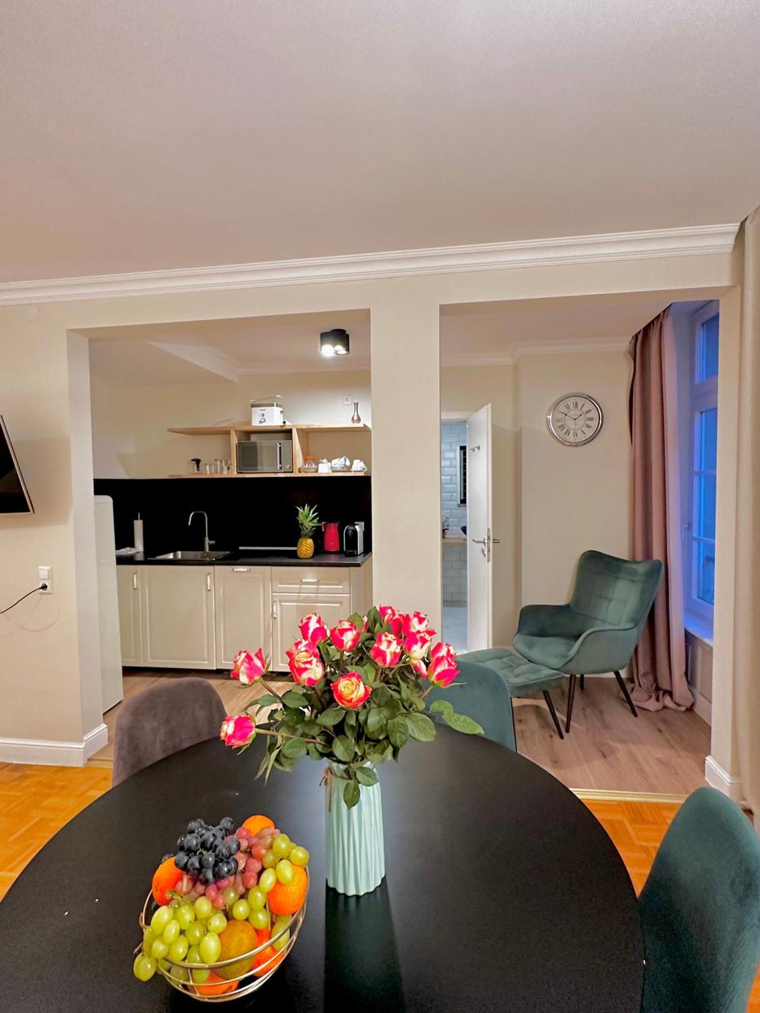 Hirsch Appartements Baden-Baden Bagian luar foto