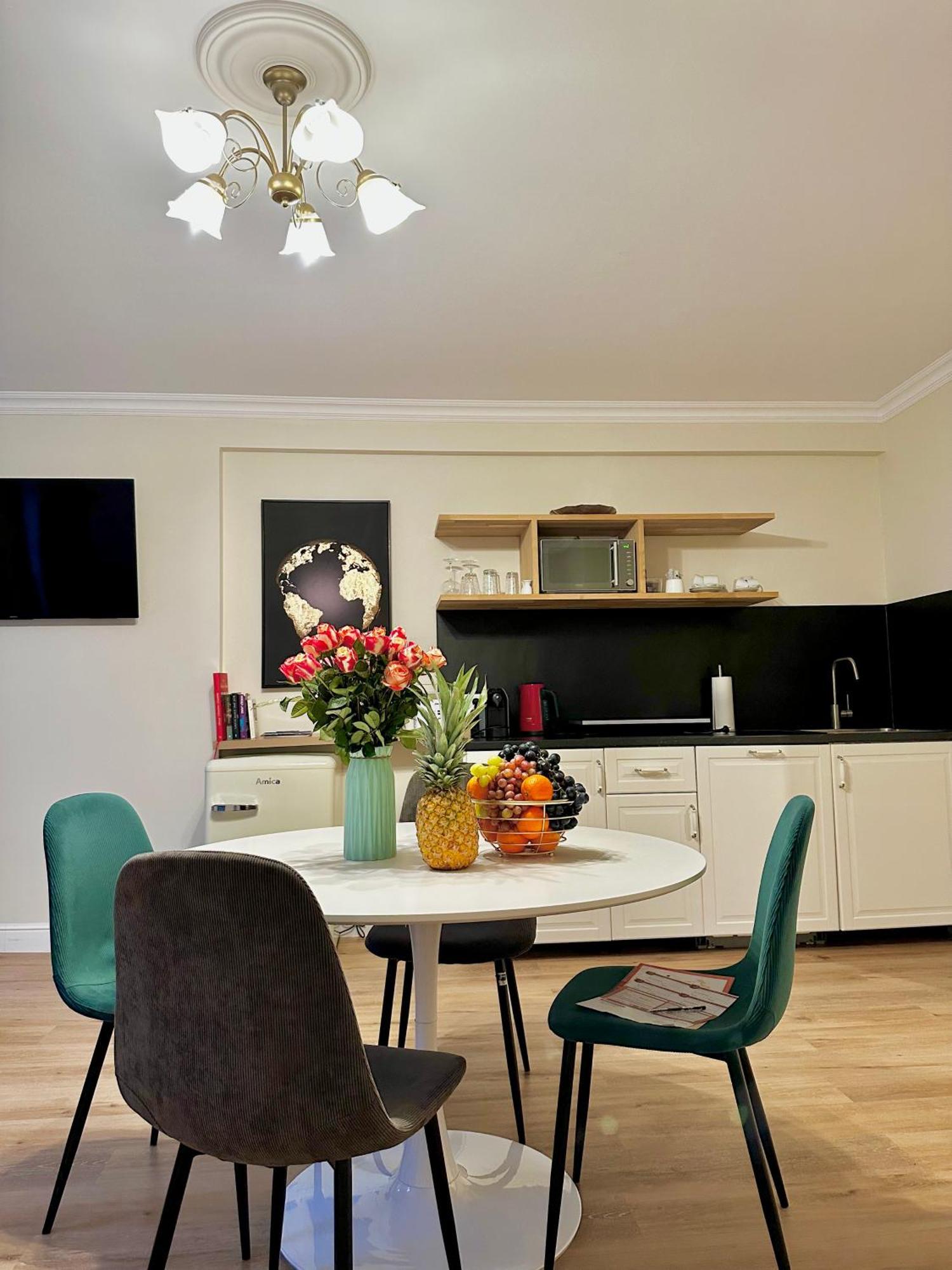 Hirsch Appartements Baden-Baden Bagian luar foto