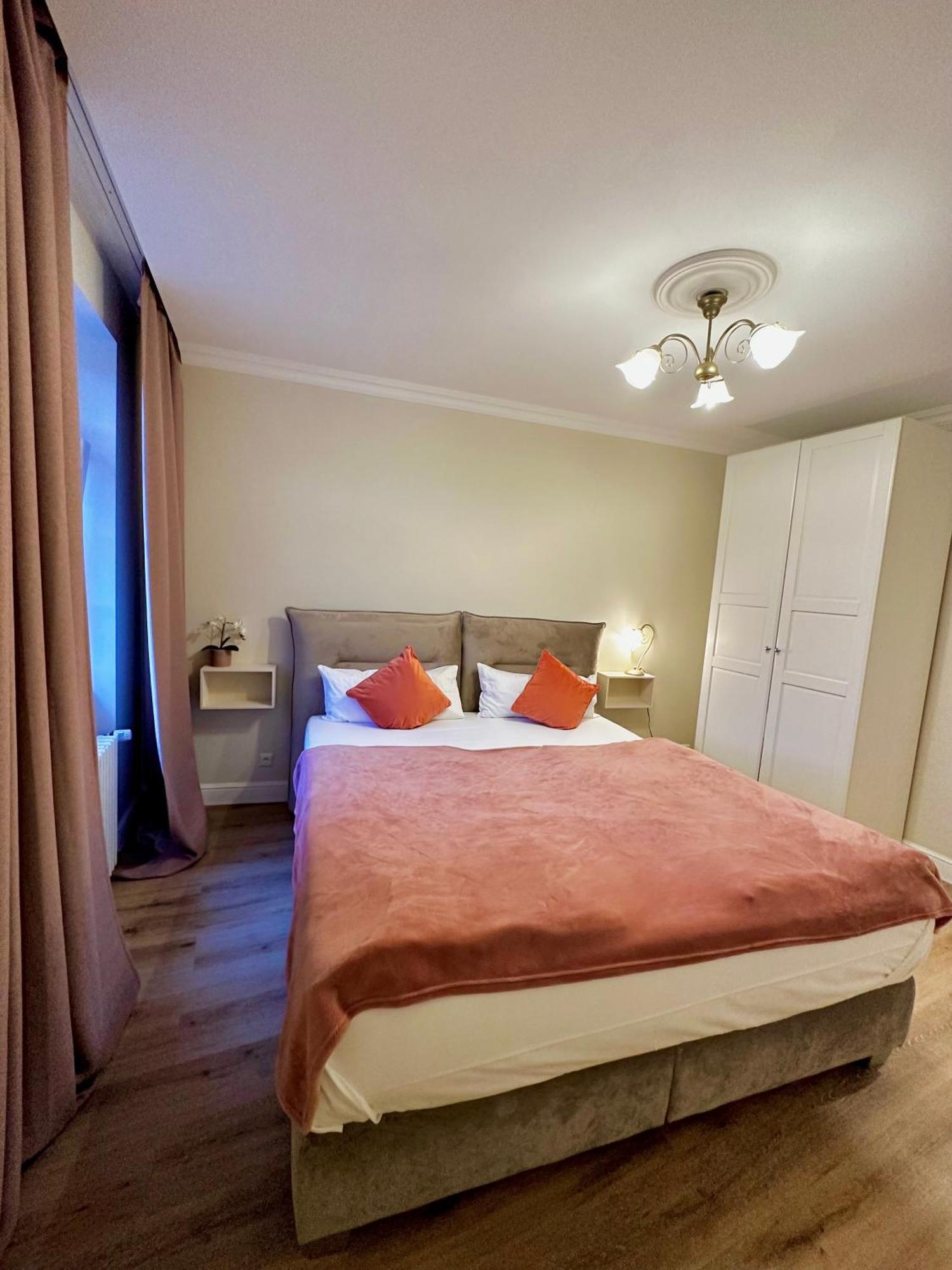 Hirsch Appartements Baden-Baden Bagian luar foto